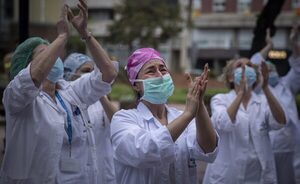 Ómicron marcaría el final de la pandemia según expertos