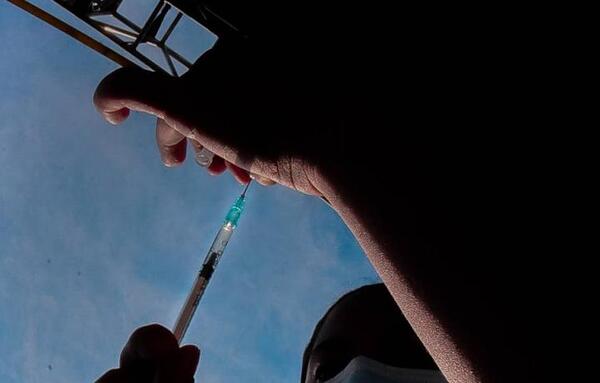 Niños de 5 a 11 años podrán ser vacunados con Coronavac, tras aprobación de Salud