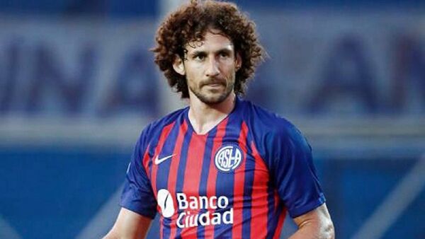 Fabricio Coloccini anuncia su retiro del fútbol