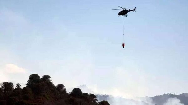 Argentina: Cae un helicóptero hidrante que combatía incendios y murieron sus dos ocupantes