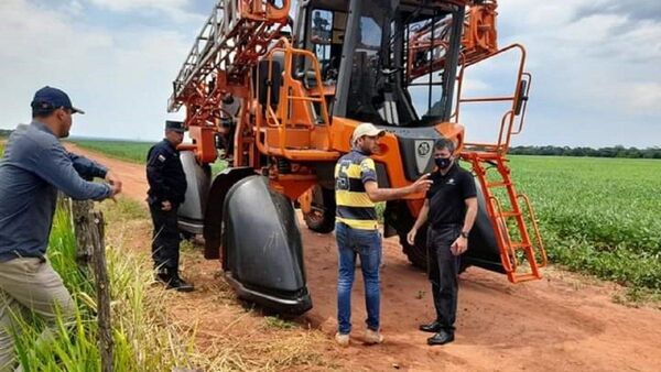 Desconocidos atacan a balazos una fumigadora en Horqueta