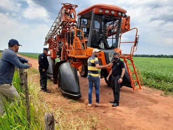 Desconocidos atacan a balazos una fumigadora en Horqueta