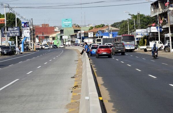 Royal pierde demanda y MOPC podrá cobrar millonaria póliza del metrobús - Nacionales - ABC Color