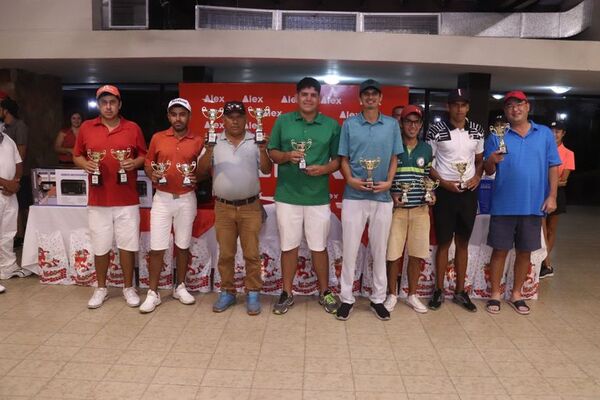 Celebran los ganadores - Polideportivo - ABC Color