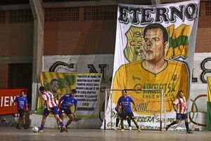 Figuras en homenaje a Darío Herrera - Polideportivo - ABC Color