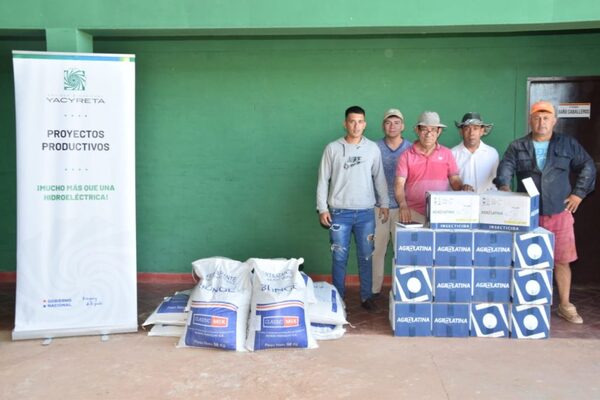 Pequeños productores de Misiones reciben insumos de fertilización y control de plagas