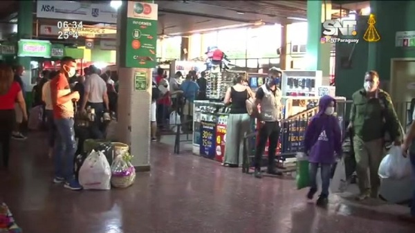 Terminal de Asunción: Intenso movimiento de pasajeros - SNT