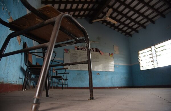 Escuelas en estado deplorable y fondos son recortados - El Independiente