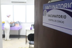 Diario HOY | Vacunatorio de Clínicas cuenta con todas las vacunas anticovid