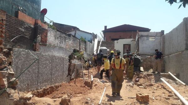 Reportan derrumbe de obra en Sajonia - Nacionales - ABC Color