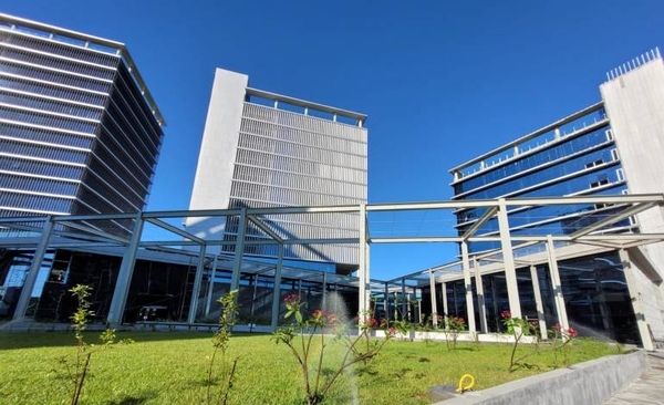 Diario HOY | Oficinas de Gobierno presentan avance del 93%
