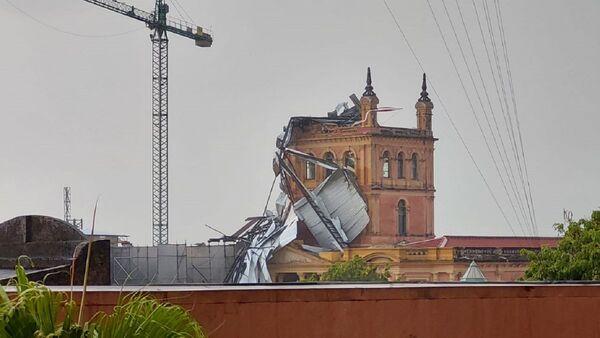 Asunción: Tormenta afecta el Palacio de López