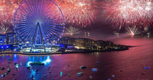 La Nación / Expo Dubái celebra la llegada del 2022 en todo el mundo desde un solo lugar
