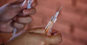 La Nación / Vacunatorios atenderán hasta el mediodía el último día del año