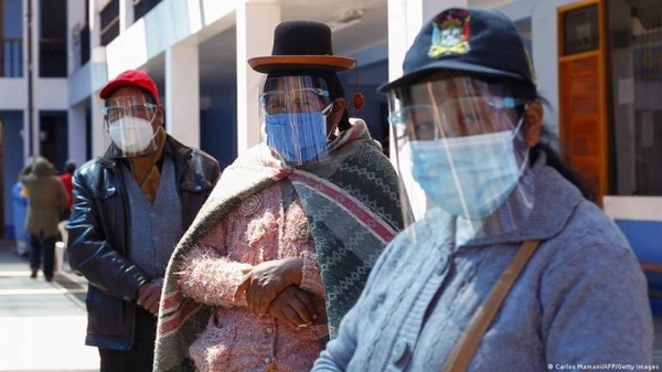 Diario HOY | Perú después 2022 sin playas y con toque de queda a las 23 horas