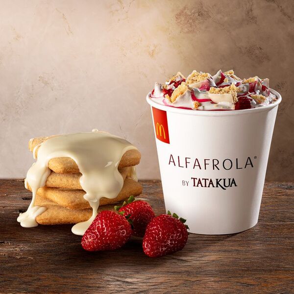 Nuevo postre McFlurry Alfafrola by Tatakua con frutilla - Empresariales - ABC Color