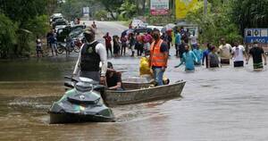 La Nación / “No sería de mucha ayuda”: Bolsonaro rechaza apoyo argentino en inundaciones