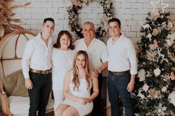 Pimpo y Miguel Rojas: Un feliz año para todos los que nos acompañan en el camino de la vida