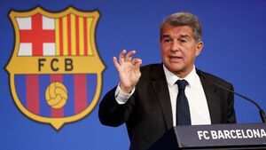 Laporta prevé un año "intenso" para que el Barça vuelva a ser "referencia"