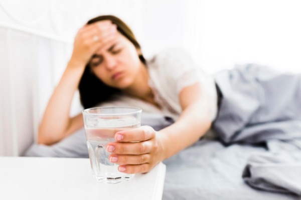 Nutricionista brinda claves para superar la resaca