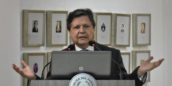 Euclides emite mensaje de fin de año en las redes sociales - ADN Digital