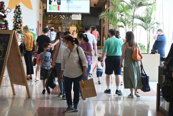 Cámara de shoppings celebra repunte de ventas y expresa preocupación por aumento de contagios - Nacionales - ABC Color
