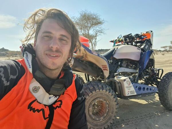 Nelson Sanabria cierra en el 17° lugar el primer día del Dakar - Automovilismo - ABC Color