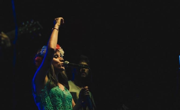 Diario HOY | La diversión sin preocupaciones es tema en el videoclip “Bay City”, de Ross