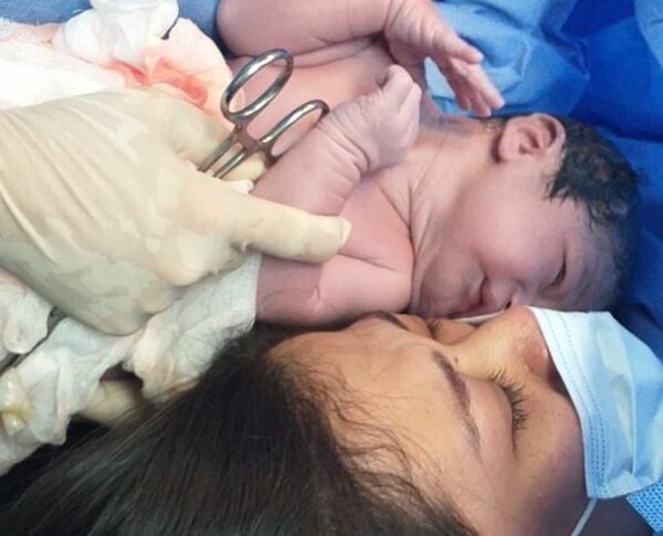Primer bebe del año nació en IPS | Noticias Paraguay