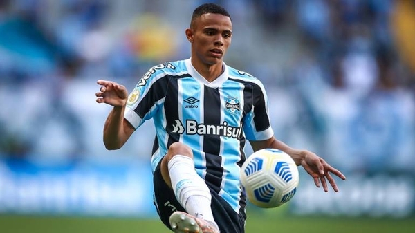 Diario HOY | El Gremio traspasa al lateral Vanderson al Mónaco
