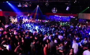 Diario HOY | PJC: Sicarios irrumpen en discoteca y en pleno festejo de Año Nuevo matan a dos hombres