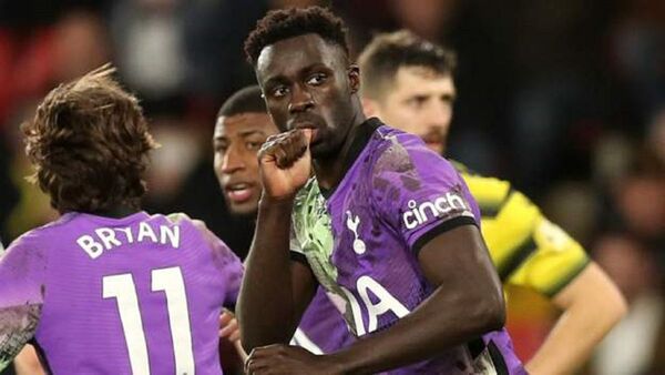 Davinson Sánchez da el triunfo al Tottenham