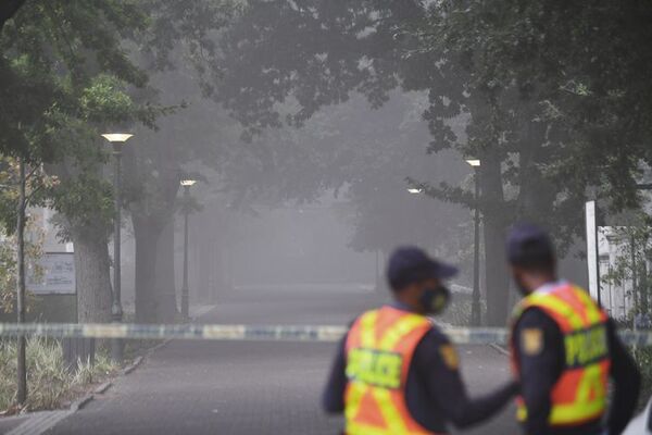 Incendio en la sede del parlamento de Sudáfrica - Mundo - ABC Color