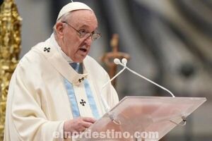 El Papa Francisco condenó las agresiones machistas y declaró en su primera misa de 2022 que herir a una mujer es ultrajar a Dios