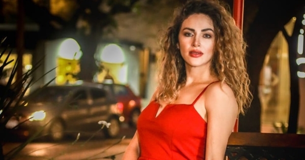 Claudia De Andrade sacude a los envidiosos con su cuerazo