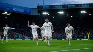 El Leeds United resucita ante el Burnley