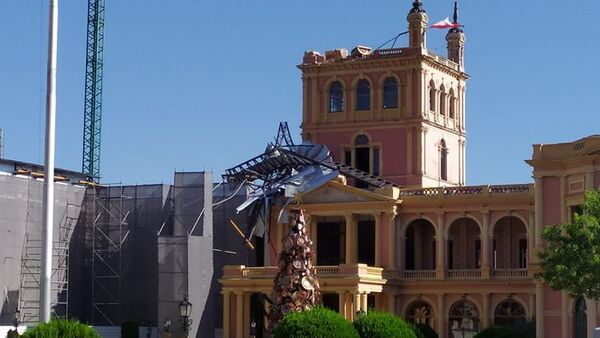 Palacio de López vuelve a perder sus pináculos después de 154 años - Noticiero Paraguay