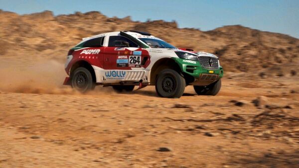 Andrea Lafarja, con problemas en el Dakar