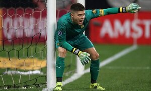 El arquero uruguayo que suena con fuerza para Libertad