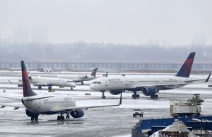 Aerolíneas cancelan unos 5.000 vuelos en EEUU en primer fin de semana del año - Mundo - ABC Color