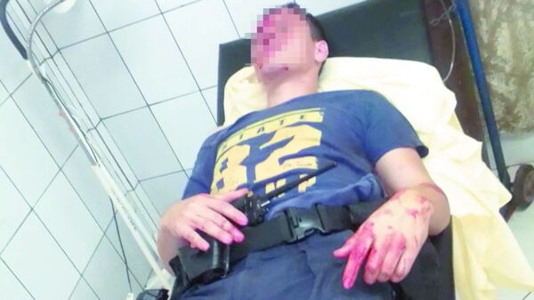 Farristas garrotearon a 4 agentes policiales