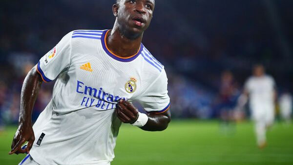 Vinicius da negativo y espera ratificación de LaLiga