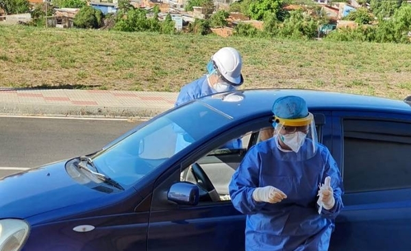 Diario HOY | Destinan puestos de toma de muestras exclusivos para viajeros