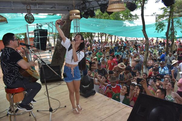 Exitosa segunda edición del festival Laguna Blanca en San Pedro  - Nacionales - ABC Color