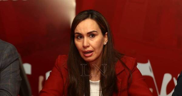 La Nación / Directora jurídica de Itaipú desmiente publicación y aclara duda sobre asesorías externas