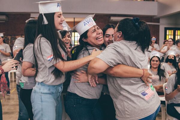 Mujeres emprendedoras impulsan planes de negocios en el interior del país