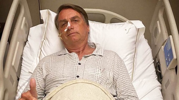 Internaron de urgencia a Bolsonaro por una obstrucción intestinal - El Trueno