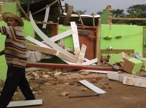 Crónica / "Tornado" de terror destrozó 8 casas en San Pedro ndaje