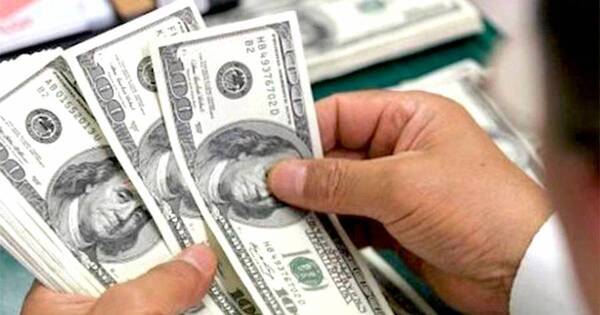 La Nación / Dólar arranca el 2022 al alza y toca los G. 6.900 en mercado minorista