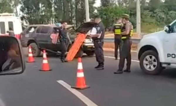 Camioneta volcó en San José de los Arroyos – Prensa 5